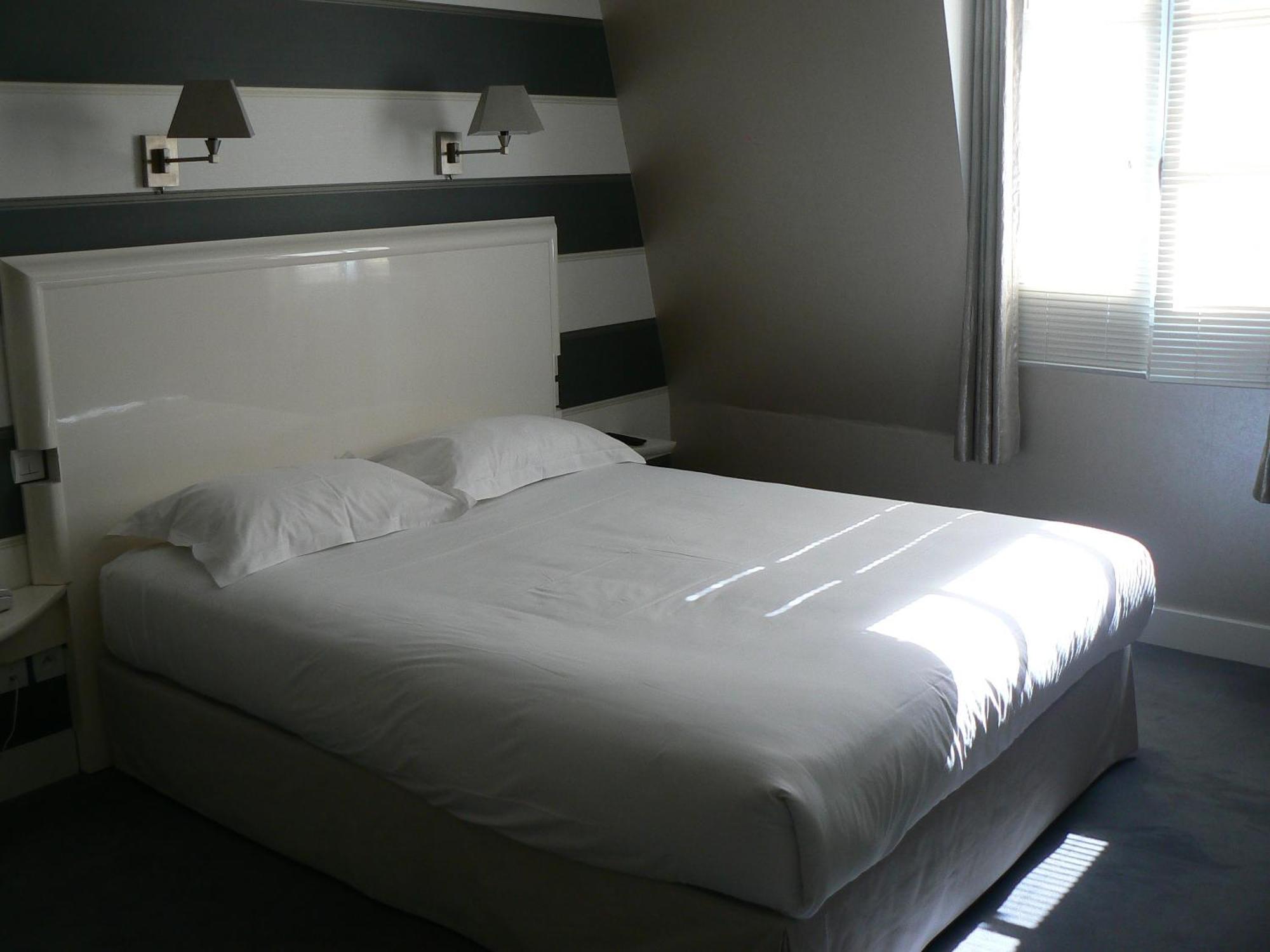 Hôtel&Spa Perier Du Bignon Laval  Buitenkant foto