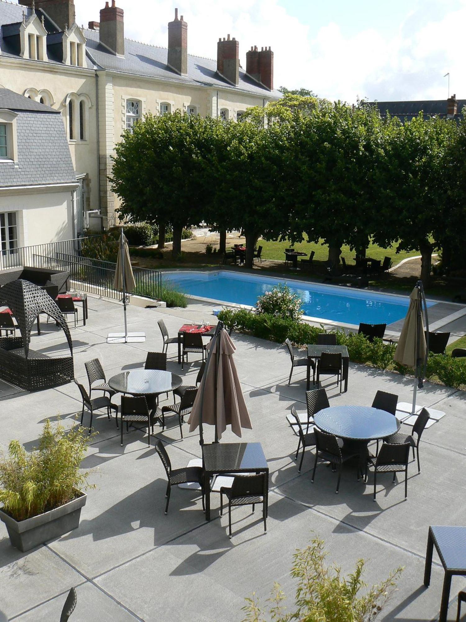 Hôtel&Spa Perier Du Bignon Laval  Buitenkant foto